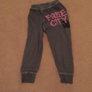 Forest green freecity cropped sweatpants